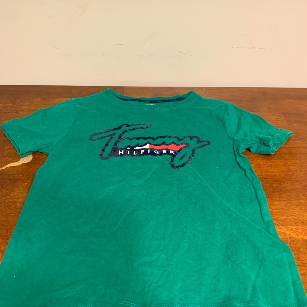 Tommy tee